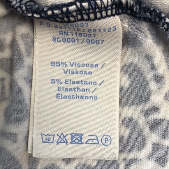 Boden Navy/White Heart Print Faux Wrap V-Neck Long Sleeve Ruched Side Top - Picture 5 of 6